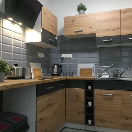 Opolska 11-19 Hostel